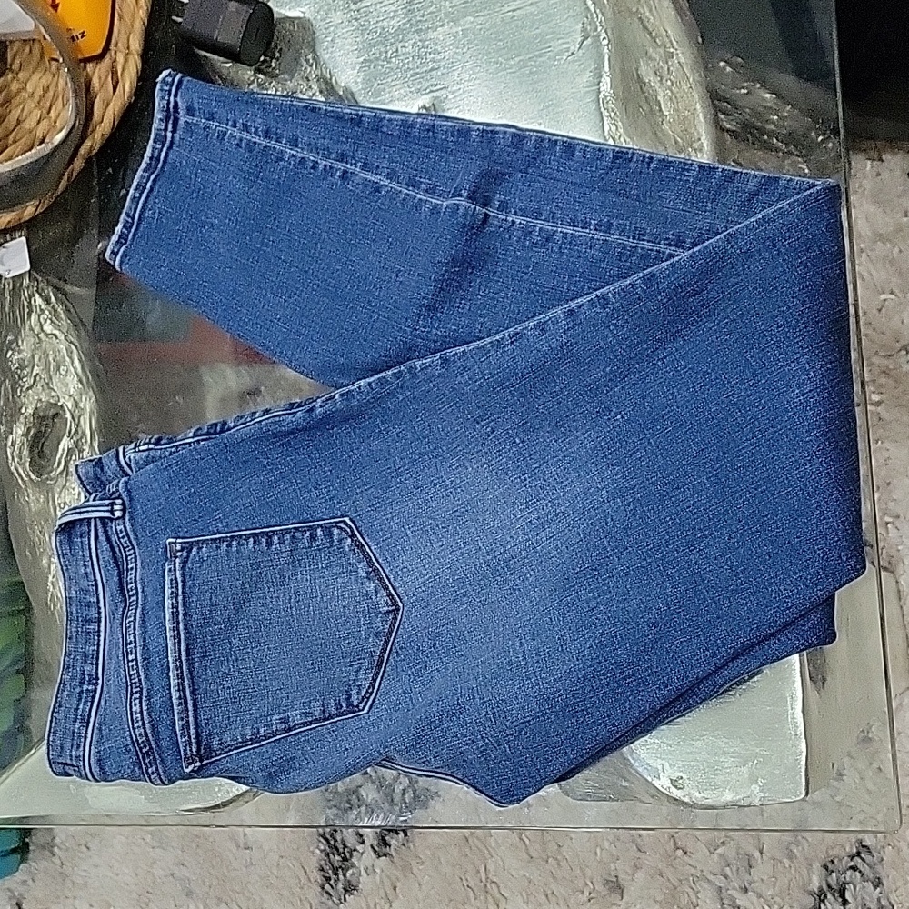 Abercromie & Fitch  The Super Skinny mid rise Jeans sz 31 waist